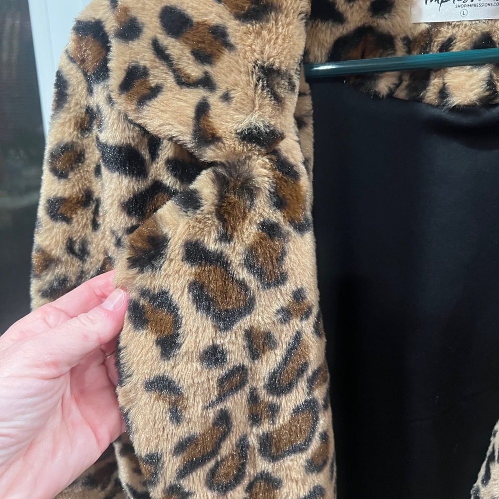Impressions Tan Leopard Print Teddy Jacket - Picture 6 of 10